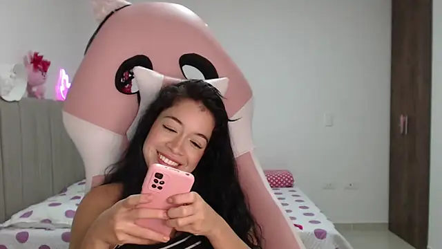 Caribbean beauty  online show from 03.14.25