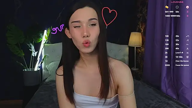 Kaia Sunshine Mia online show from 02.09.25