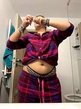 AllysonK online show from 11.30.25