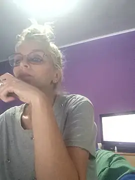 BritneyHudson online show from 09.18.25