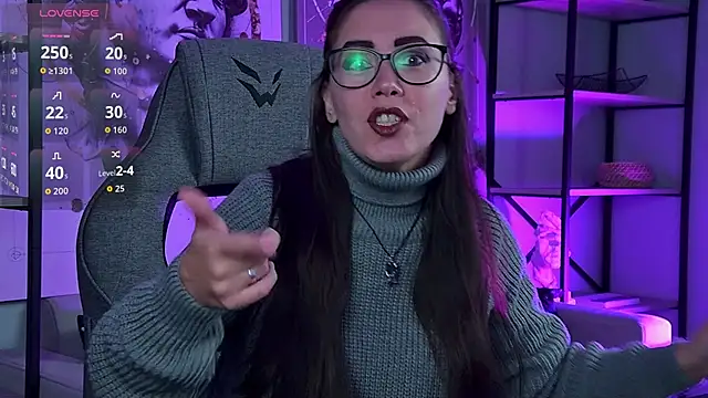 Snapshot of RitaSonnet chatting on 10.05.25 RitaSonnet online show from 10.05.25