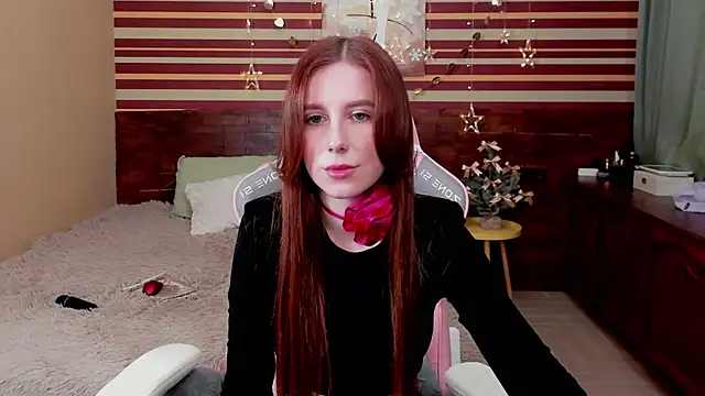 Snapshot of MilanaMua chatting on 01.17.25 MilanaMua online show from 01.17.25