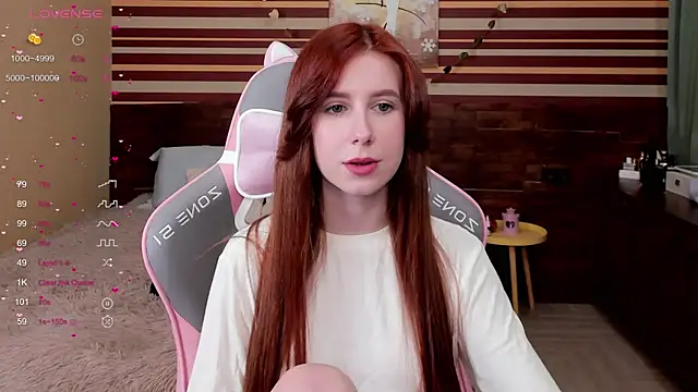 Snapshot of MilanaMua chatting on 02.25.25 MilanaMua online show from 02.25.25