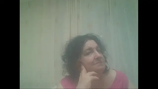 Snapshot of maturekorine chatting on 04.18.26 maturekorine online show from 04.18.26