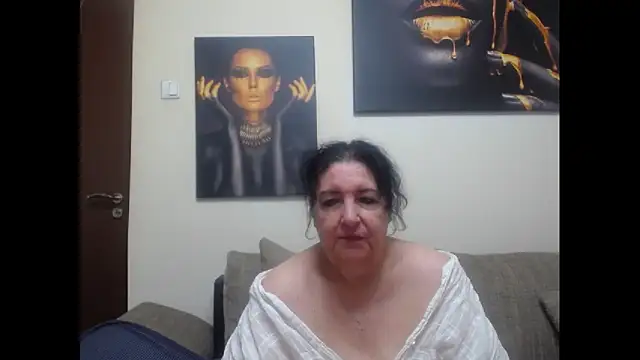 Snapshot of maturekorine chatting on 05.03.26 maturekorine online show from 05.03.26