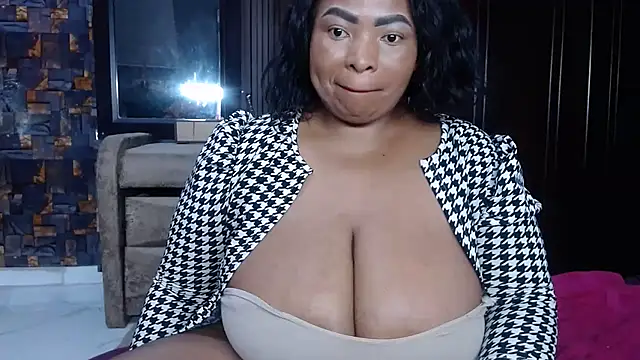 Snapshot of black_barbie4u chatting on 05.03.26 black barbie4u online show from 05.03.26