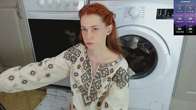 Amina Barbarian online show from 10.17.25