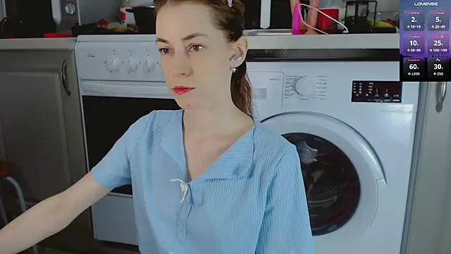 Amina Barbarian online show from 11.23.25