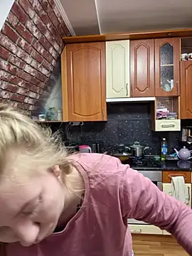 D0nna  online show from 04.11.26