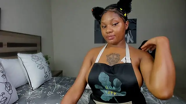 Renee-18 online show from 02.16.25