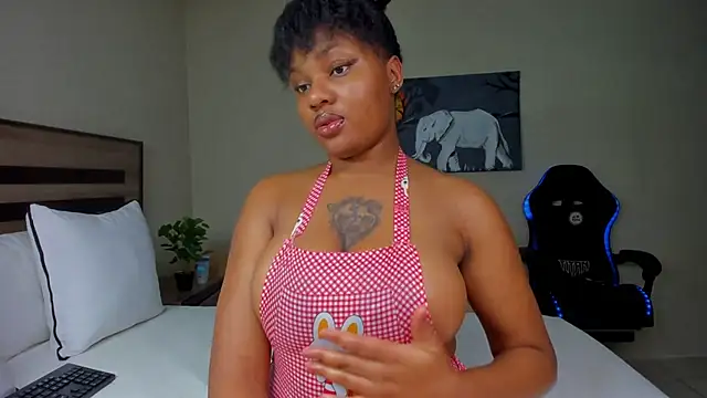 Renee-18 online show from 11.02.25