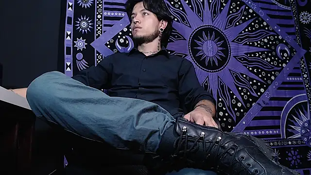 Dicaprioo  online show from 01.16.25