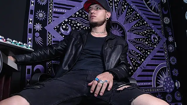 Dicaprioo  online show from 01.31.25