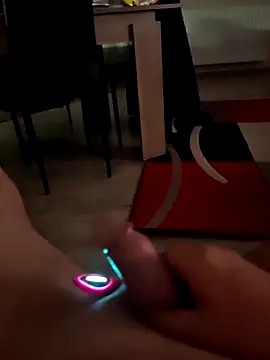 Szeltolo001 online show from 02.06.26