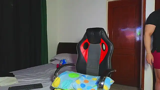 Regansmiths online show from 02.27.25