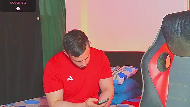 Regansmiths online show from 11.02.25