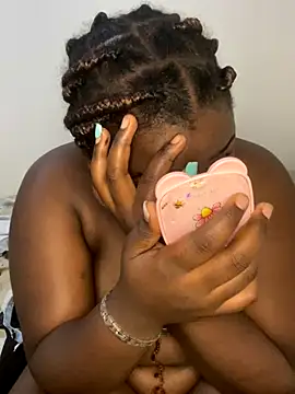 sweet18creamybigpussy online show from 11.09.25