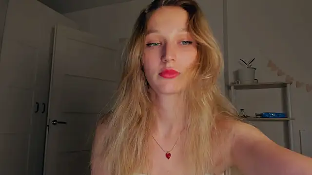  Lora Palmer online show from 09.08.25