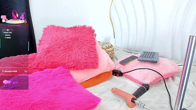 EmmaCrush online show from 03.07.25