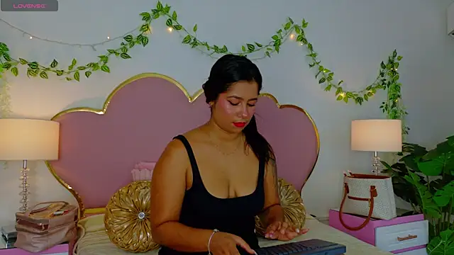 EmmaCrush online show from 11.06.25