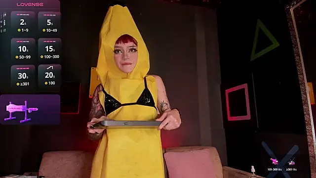 Elettra Rou online show from 11.08.25