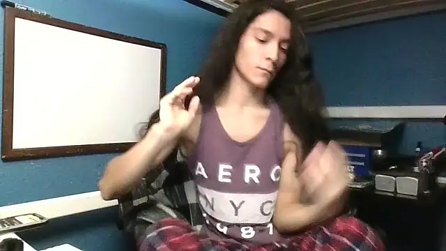 Flappywig online show from 01.15.25