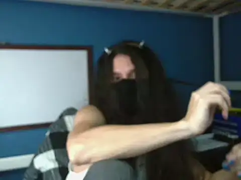 Flappywig online show from 02.15.25