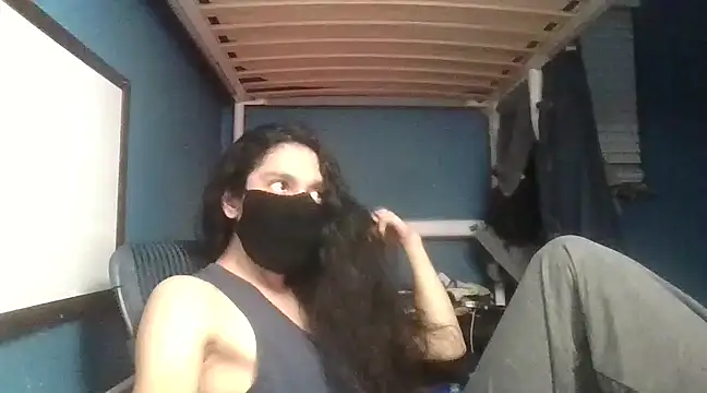 Flappywig online show from 02.26.25