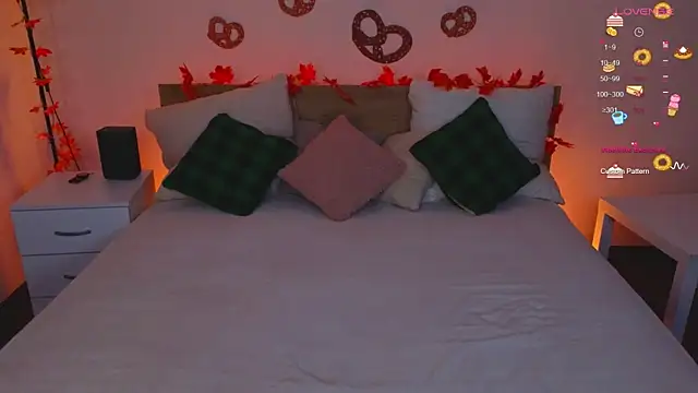 Hayle Hill online show from 09.30.25