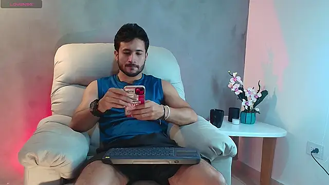 Valentinoford online show from 03.04.25