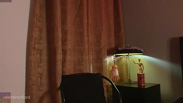 Valentinoford online show from 10.22.25