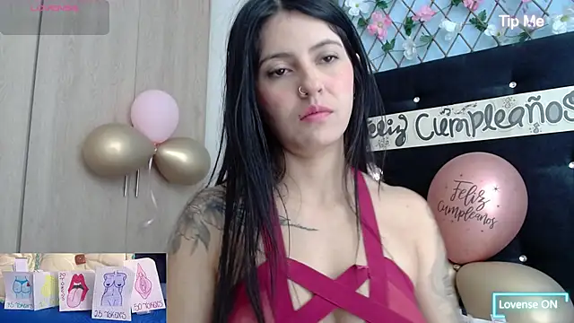 Snapshot of evatits_1 chatting on 09.22.25 evatits 1 online show from 09.22.25