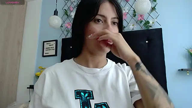 evatits 1 online show from 12.14.25