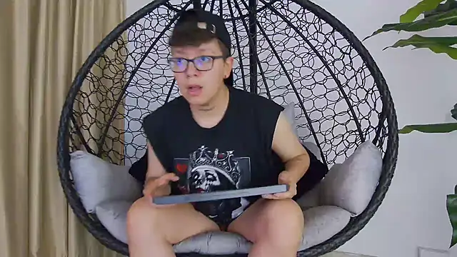 alex noa online show from 10.28.25