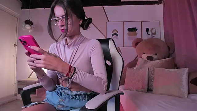 maye wells online show from 02.13.25