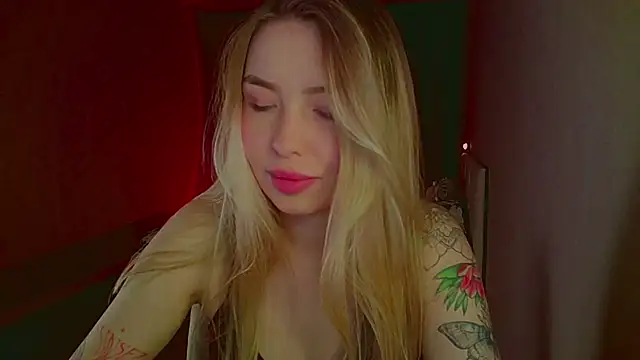 mia raspberrie online show from 03.22.25