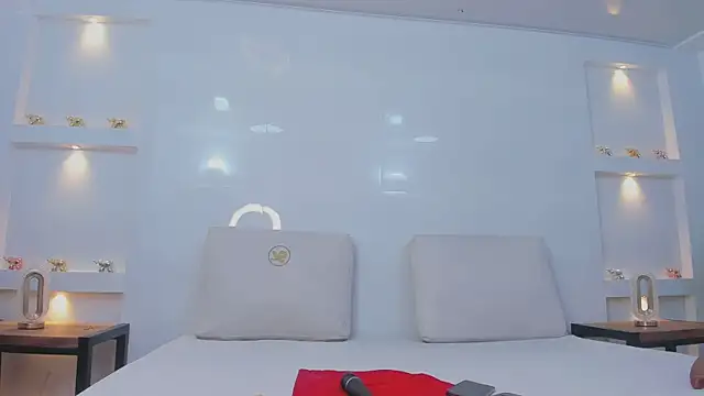 Dalia-Prada online show from 04.08.26