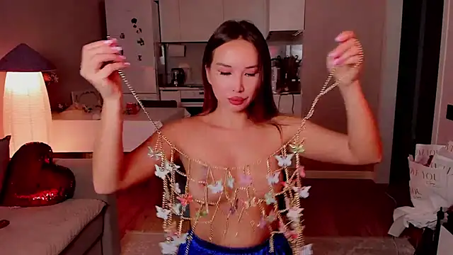 Snapshot of sexntease chatting on 09.24.25 sexntease online show from 09.24.25