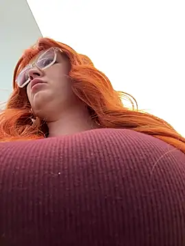 Teya moon  online show from 06.02.26