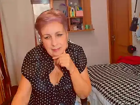 Snapshot of Victoria5643 chatting on 12.22.24 Victoria5643 online show from 12.22.24