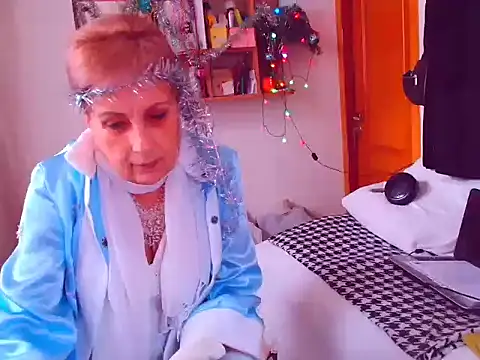 Snapshot of Victoria5643 chatting on 01.11.25 Victoria5643 online show from 01.11.25