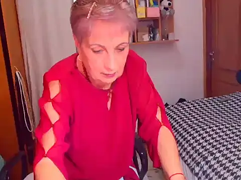 Snapshot of Victoria5643 chatting on 01.27.25 Victoria5643 online show from 01.27.25