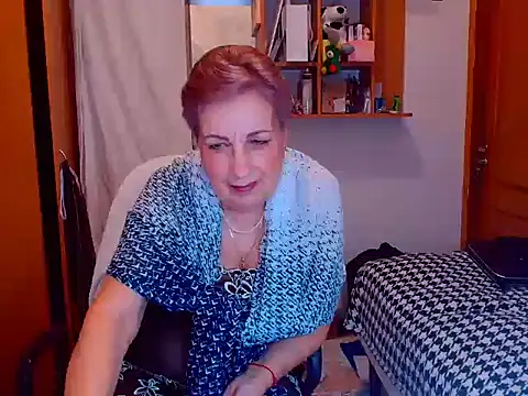 Snapshot of Victoria5643 chatting on 02.16.25 Victoria5643 online show from 02.16.25