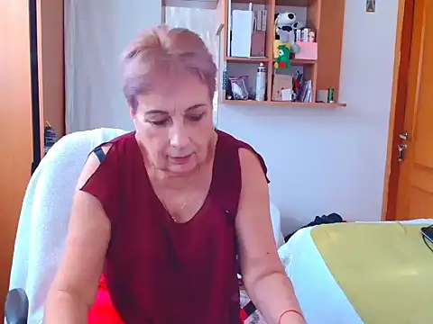 Snapshot of Victoria5643 chatting on 02.22.25 Victoria5643 online show from 02.22.25