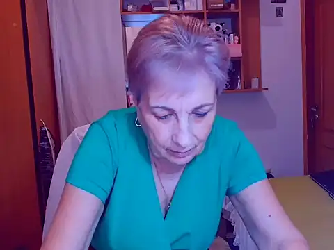 Snapshot of Victoria5643 chatting on 02.27.25 Victoria5643 online show from 02.27.25