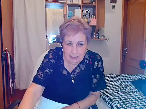 Snapshot of Victoria5643 chatting on 03.12.25 Victoria5643 online show from 03.12.25