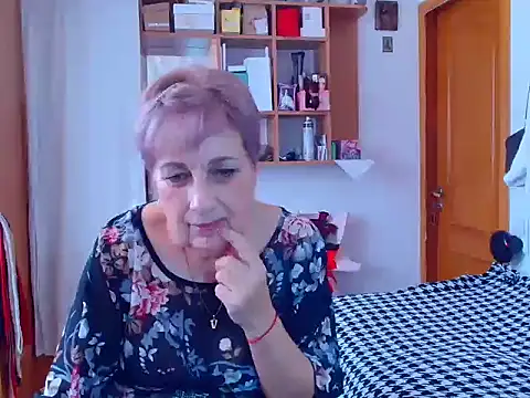 Snapshot of Victoria5643 chatting on 03.15.25 Victoria5643 online show from 03.15.25