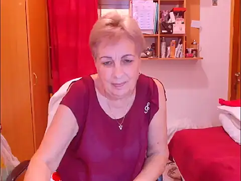 Snapshot of Victoria5643 chatting on 10.12.25 Victoria5643 online show from 10.12.25