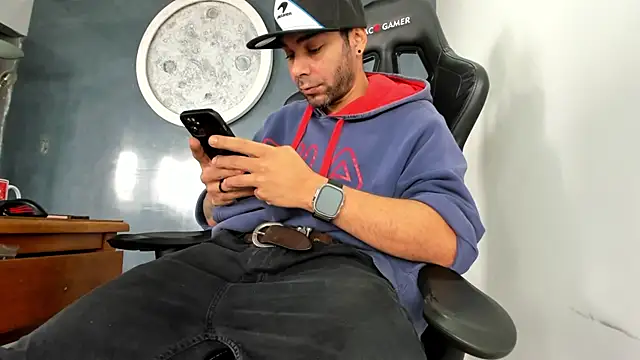 Snapshot of Bryan_Bronx chatting on 03.14.25 Bryan Bronx online show from 03.14.25