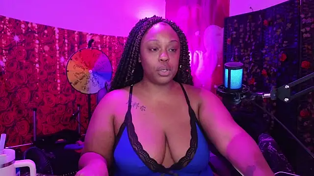 Snapshot of cheriserozequeen chatting on 04.18.26 cheriserozequeen online show from 04.18.26
